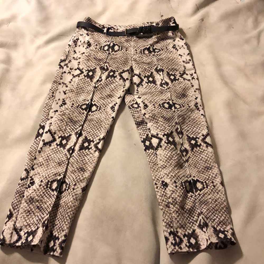 Women’s Worthington snakeskin print pants